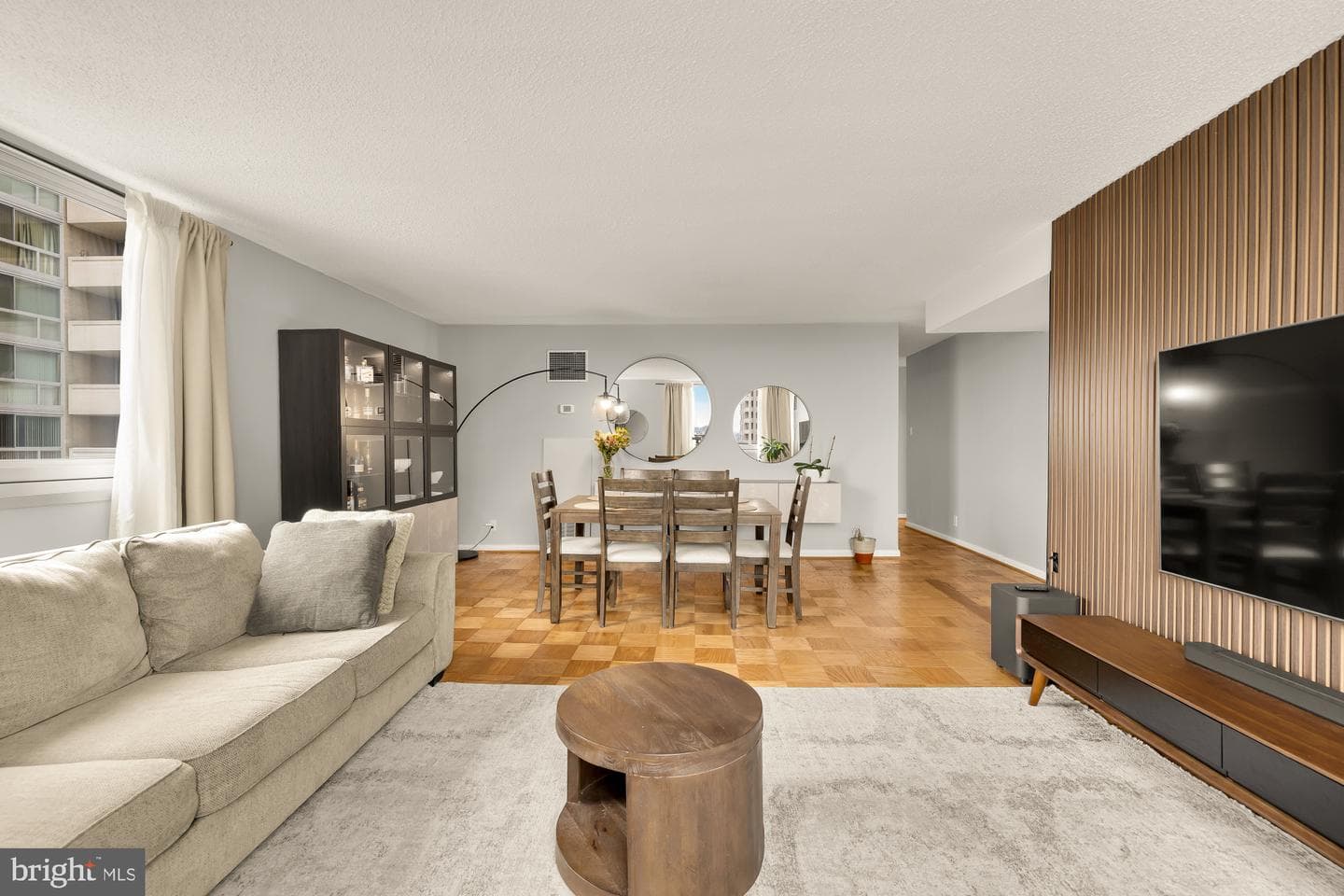 4601 N Park Avenue #1119 photo 3