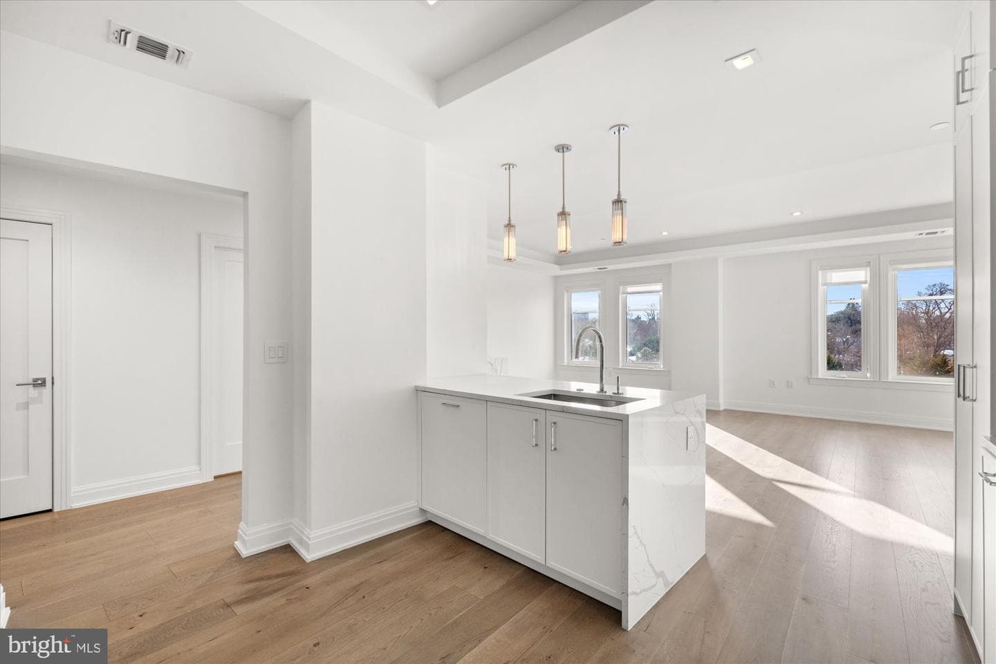 8551 Connecticut Avenue #602 photo 7