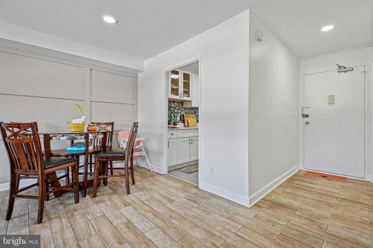 1900 Lyttonsville Road #702 photo 11