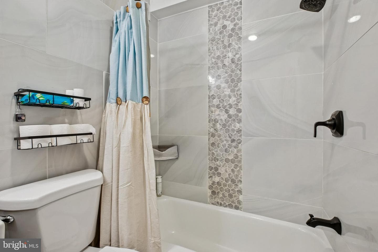 1900 Lyttonsville Road #702 photo 22