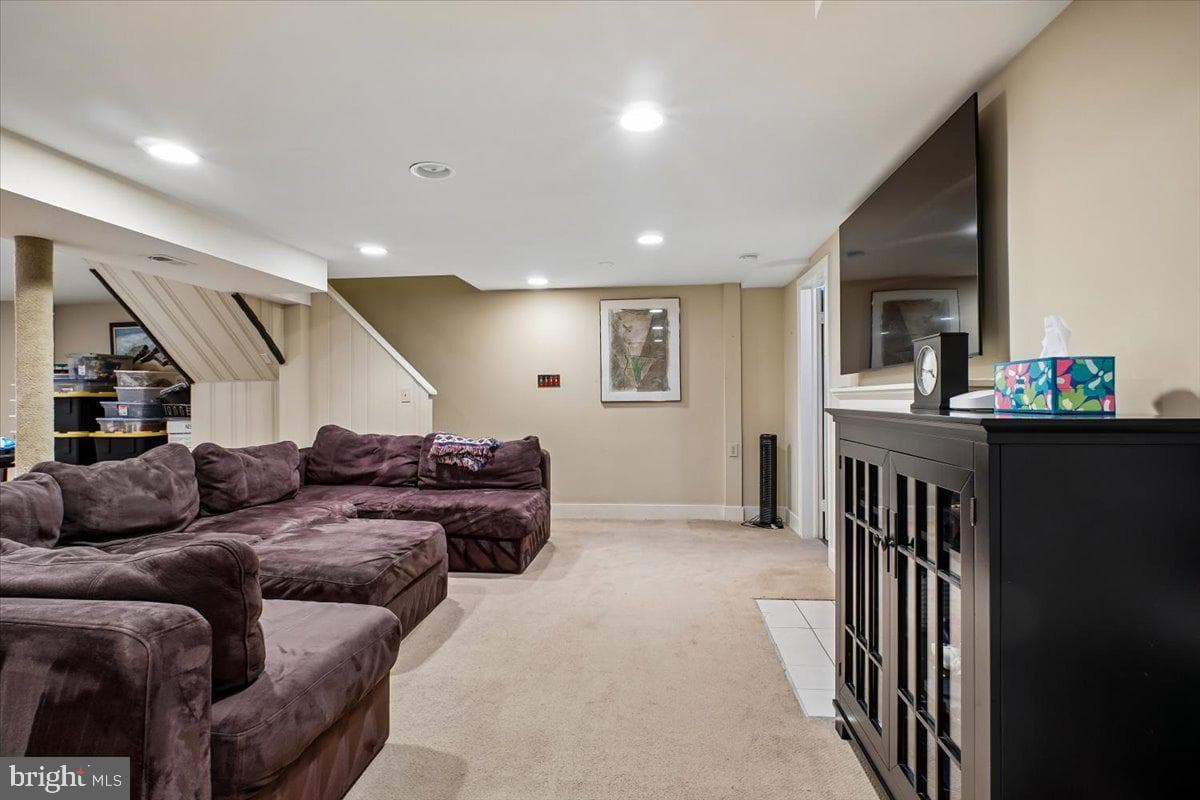 8008 Aberdeen Road photo 35