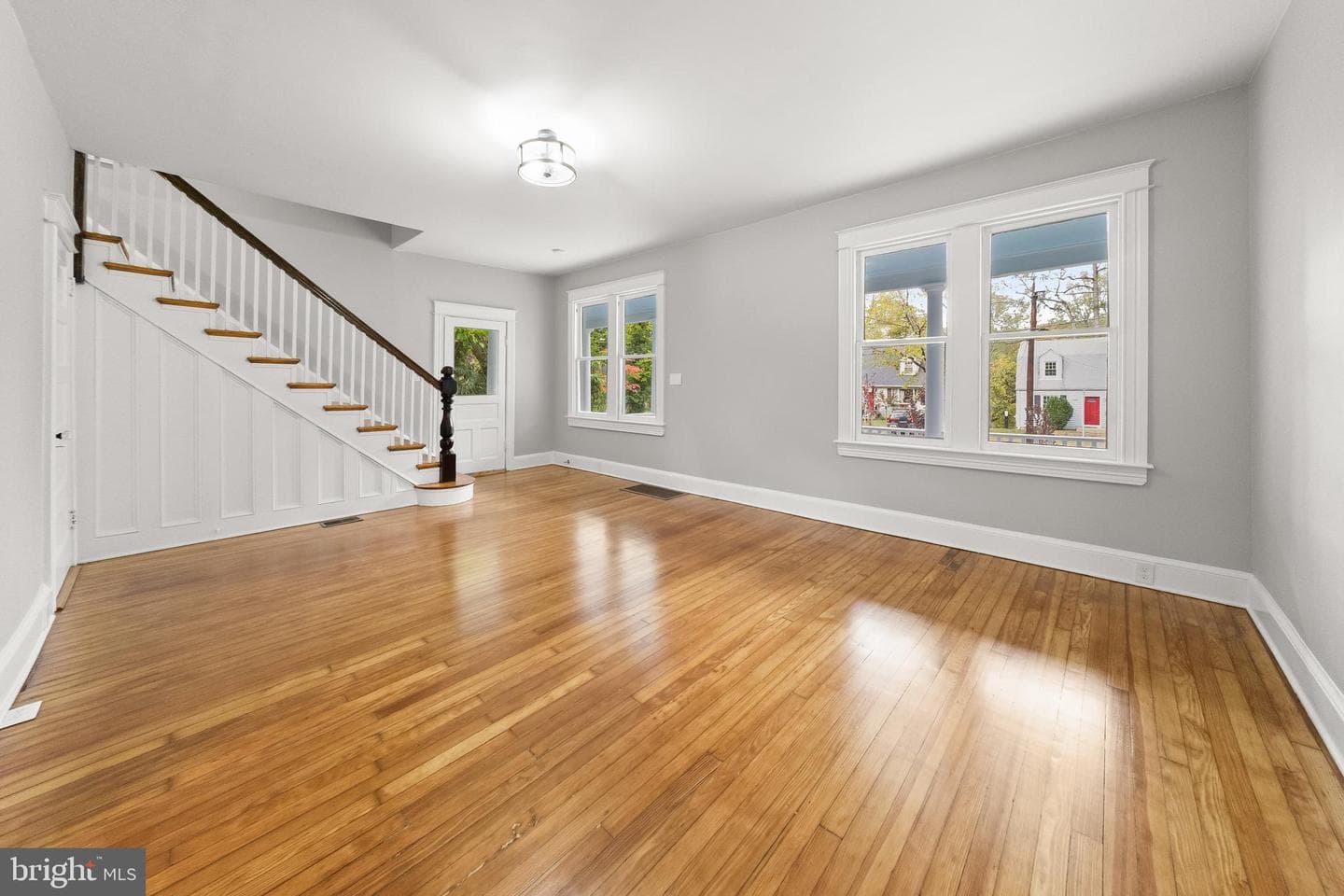10220 Capitol View Avenue photo 13