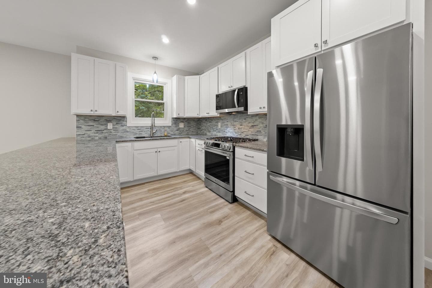 10220 Capitol View Avenue photo 34