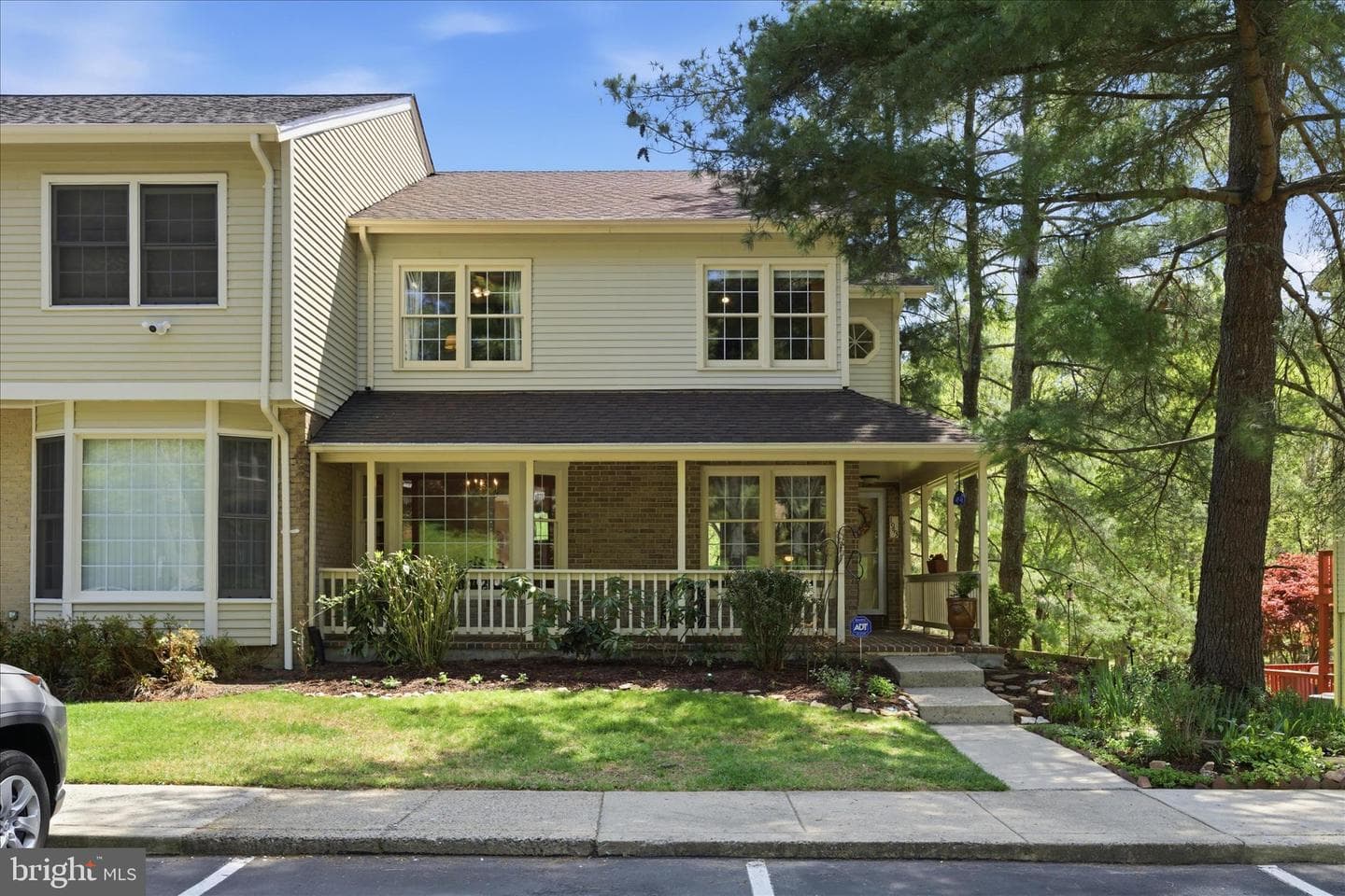 1943 Hickory Hill Lane photo 2