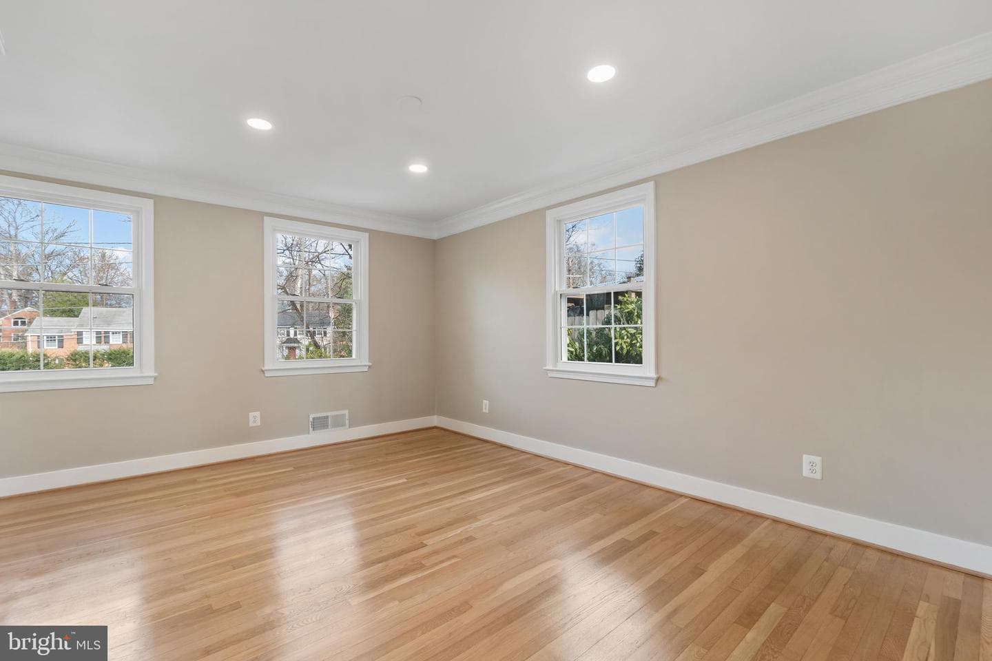 6216 Massachusetts Avenue photo 14