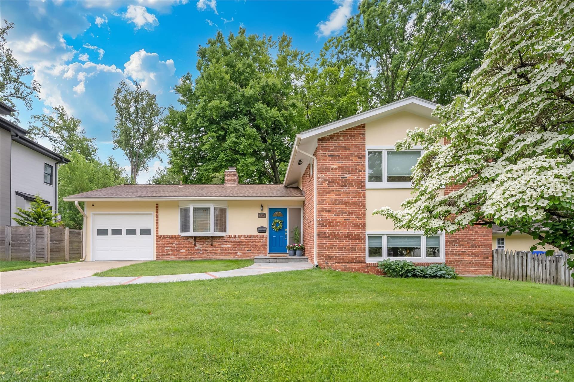 5602 Huntington Parkway photo 2