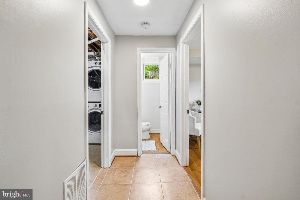 827 Caddington Avenue photo 33
