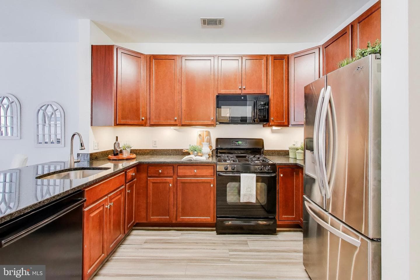 8045 Newell Street #121 photo 9