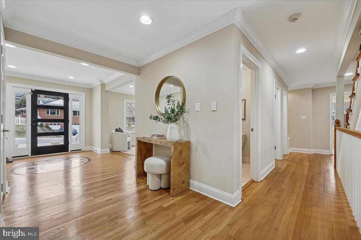 4902 Derussey Parkway photo 8