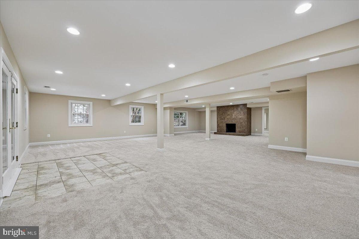 4902 Derussey Parkway photo 81