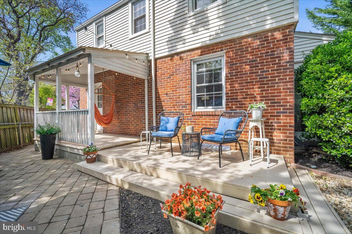 505 E Schuyler Road photo 17