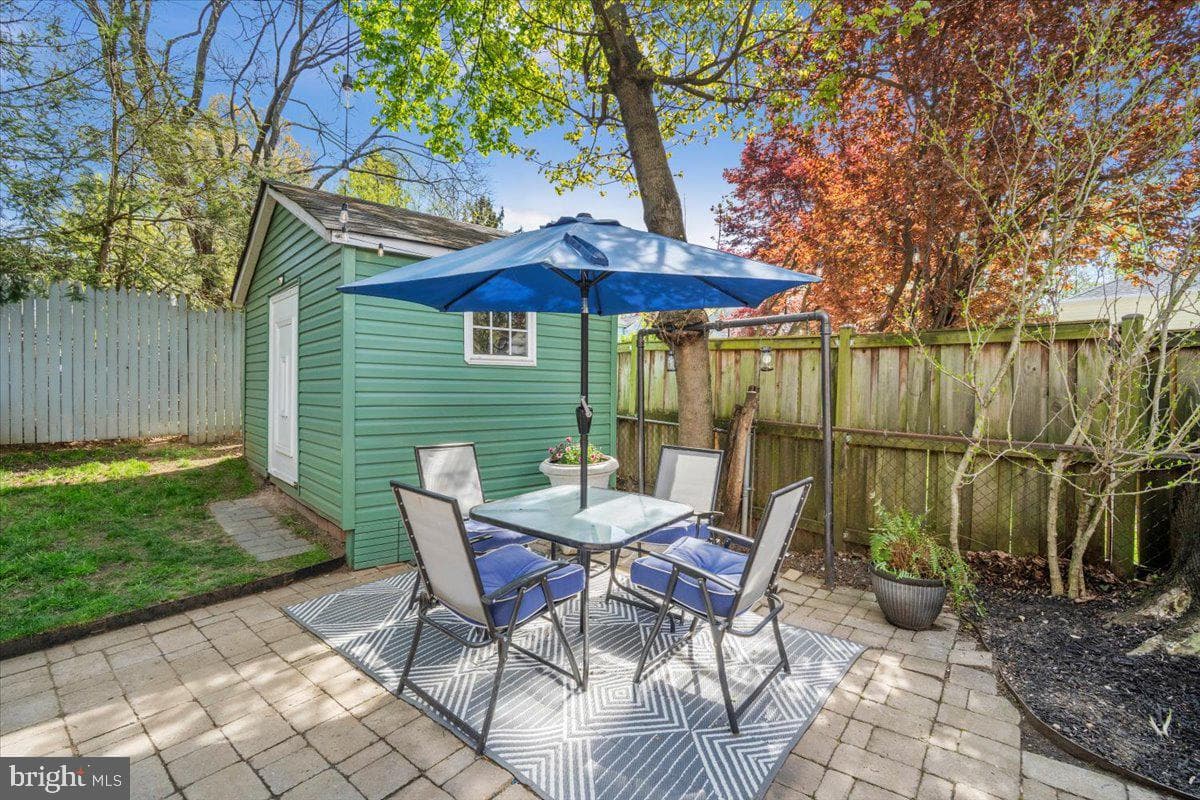 505 E Schuyler Road photo 33