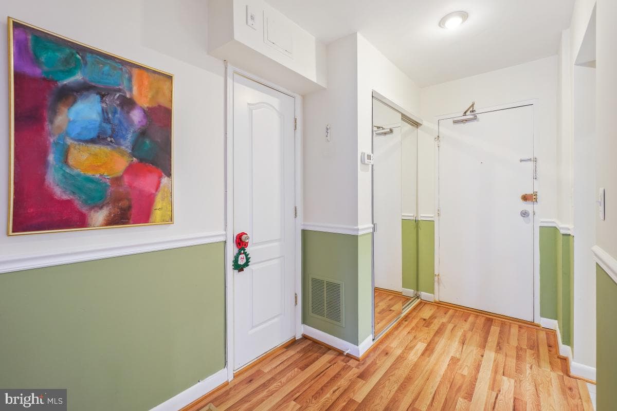 4970 Battery Lane #208 photo 9