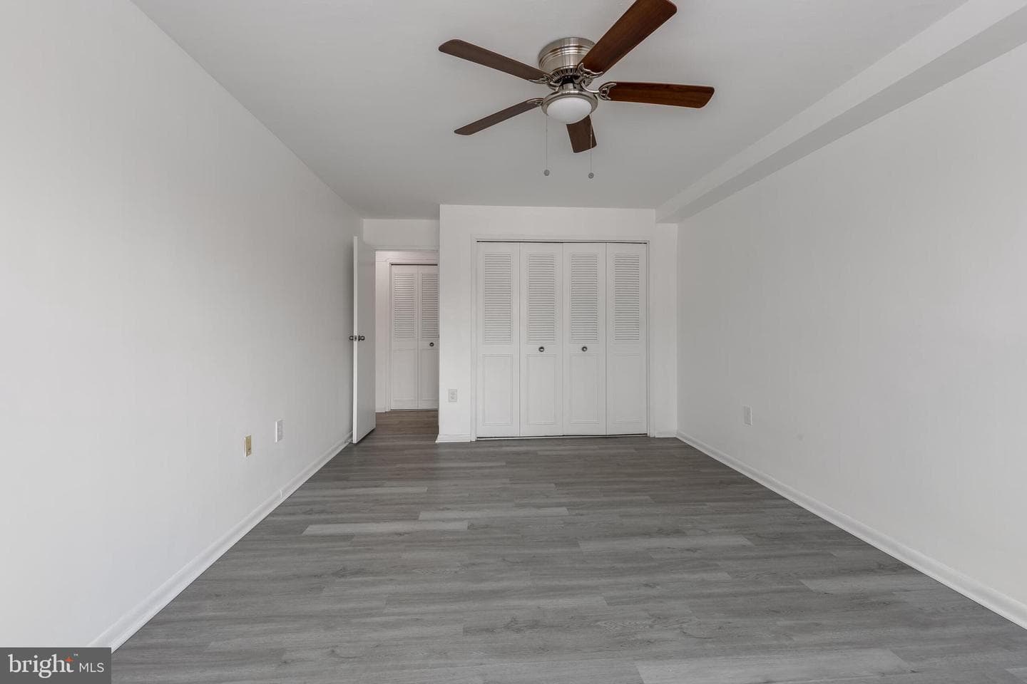10201 Grosvenor Place #204 photo 15