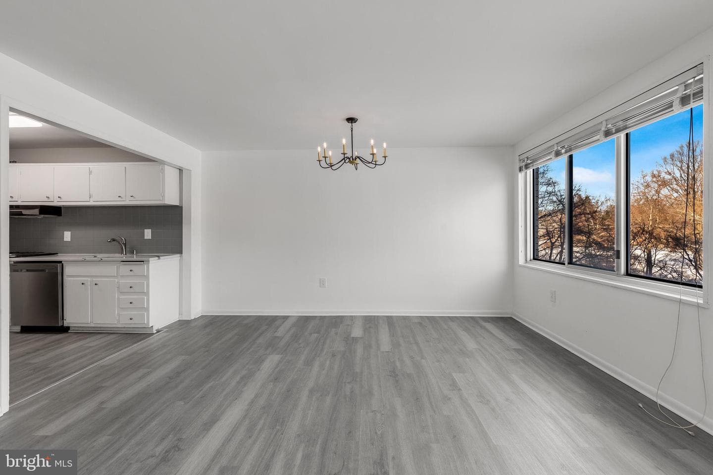 10201 Grosvenor Place #204 photo 8