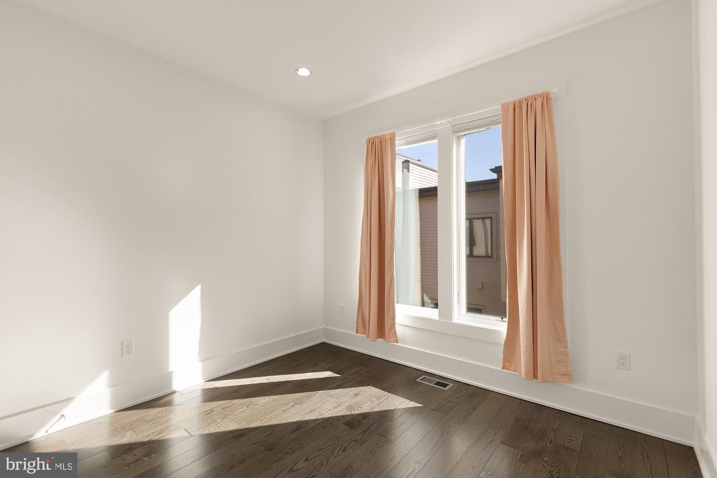153 Winsome Circle photo 14