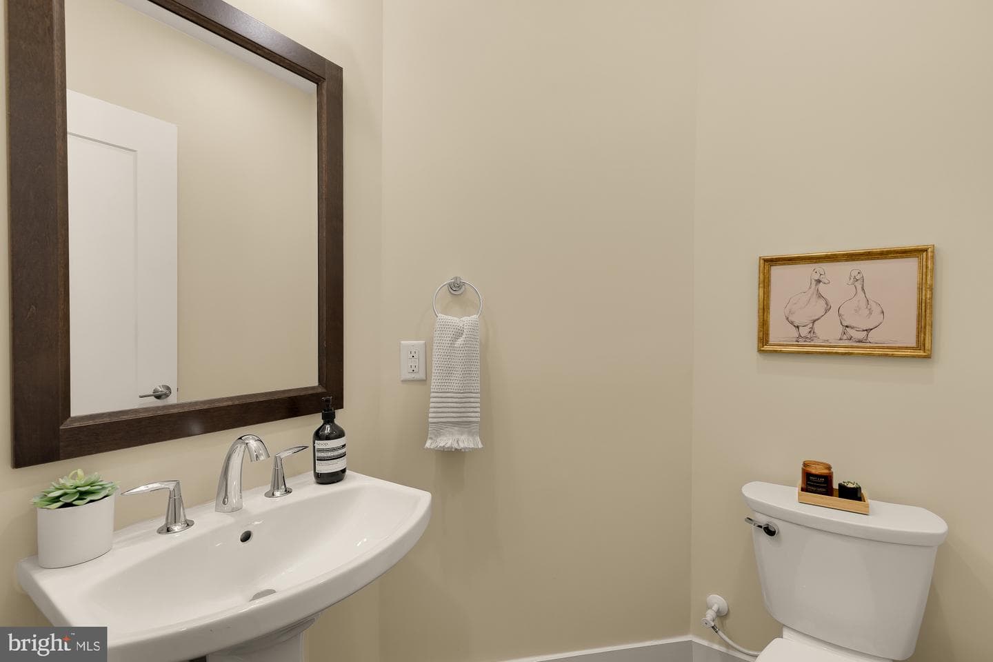 153 Winsome Circle photo 9