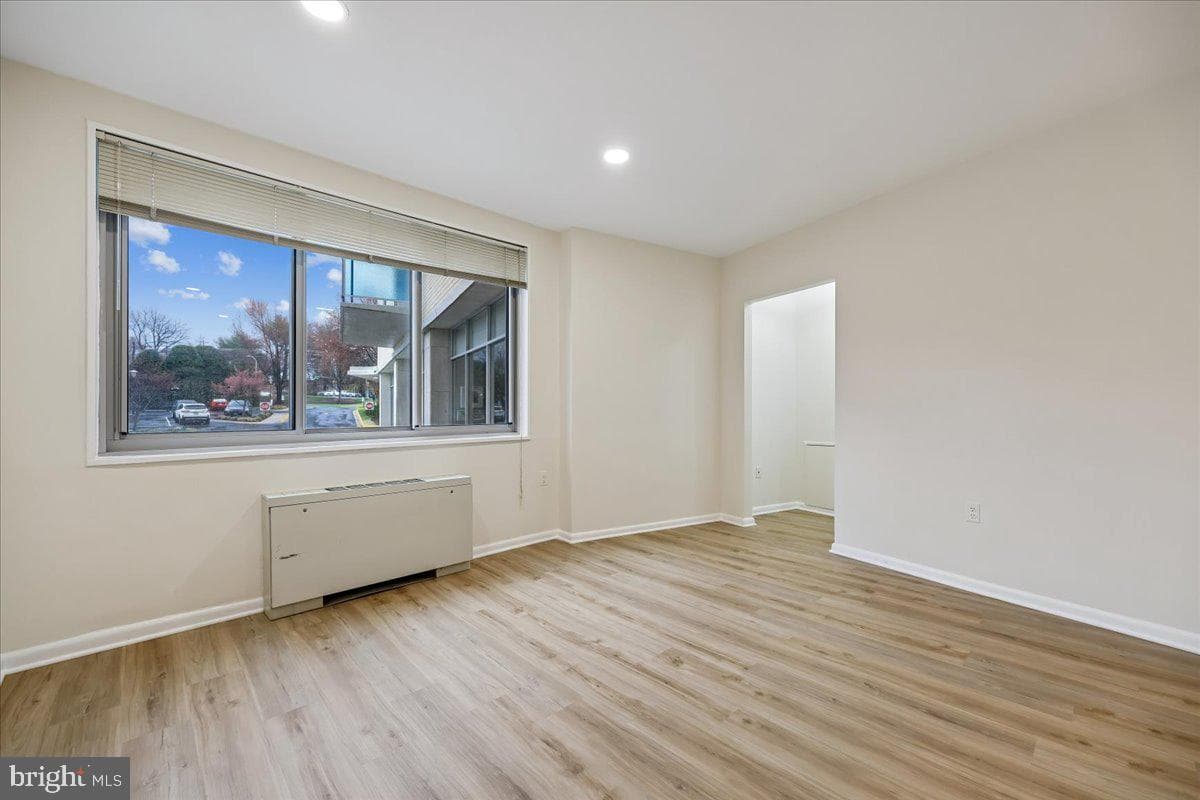 10500 Rockville Pike #328 photo 8