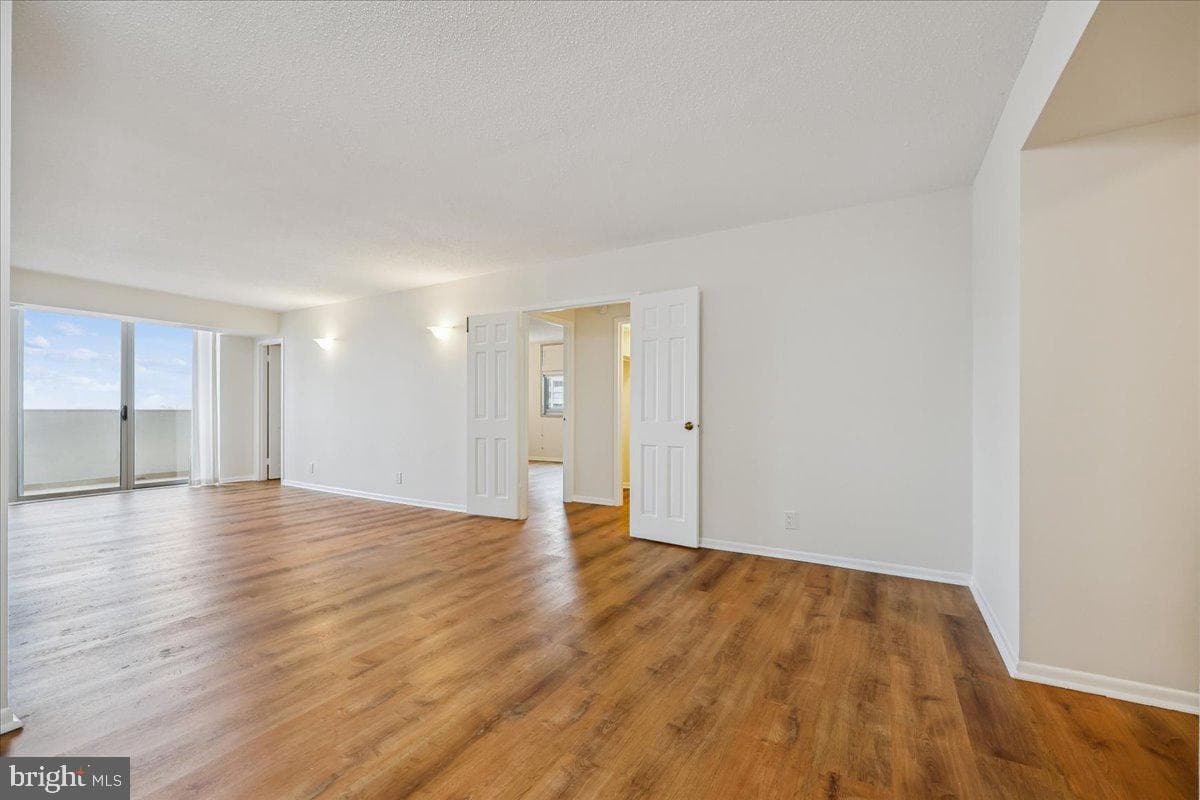 4601 N Park Avenue #1616 photo 6
