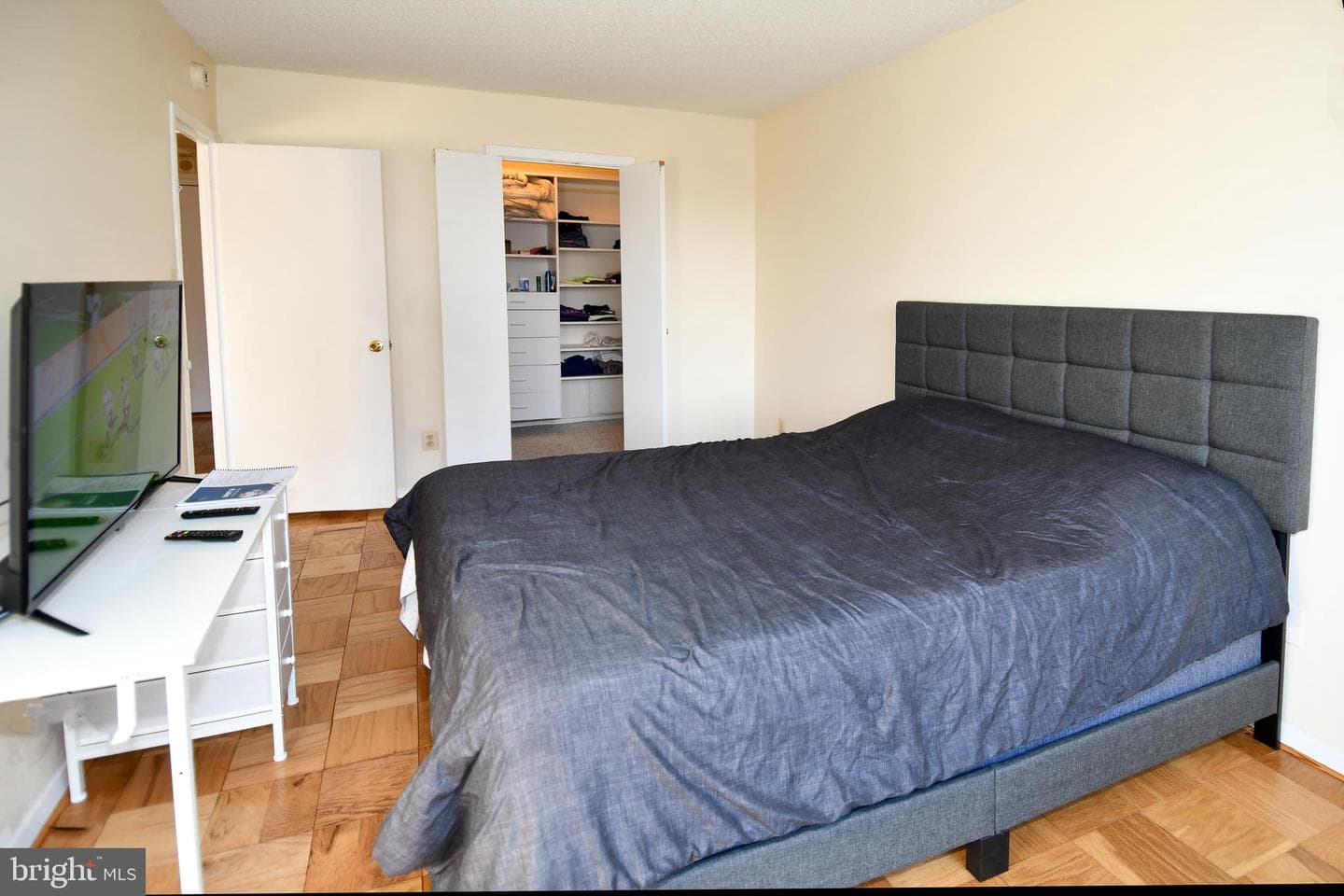 5225 Pooks Hill Road #803 N photo 13