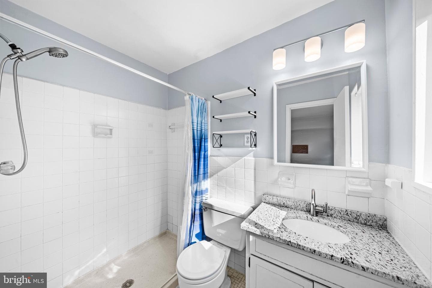 10631 Montrose Avenue #102 photo 15