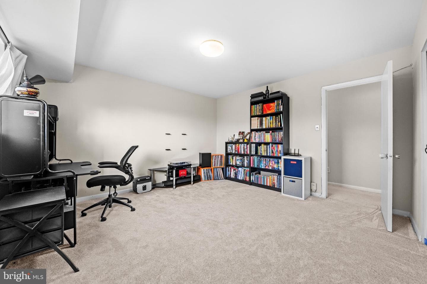 10631 Montrose Avenue #102 photo 17