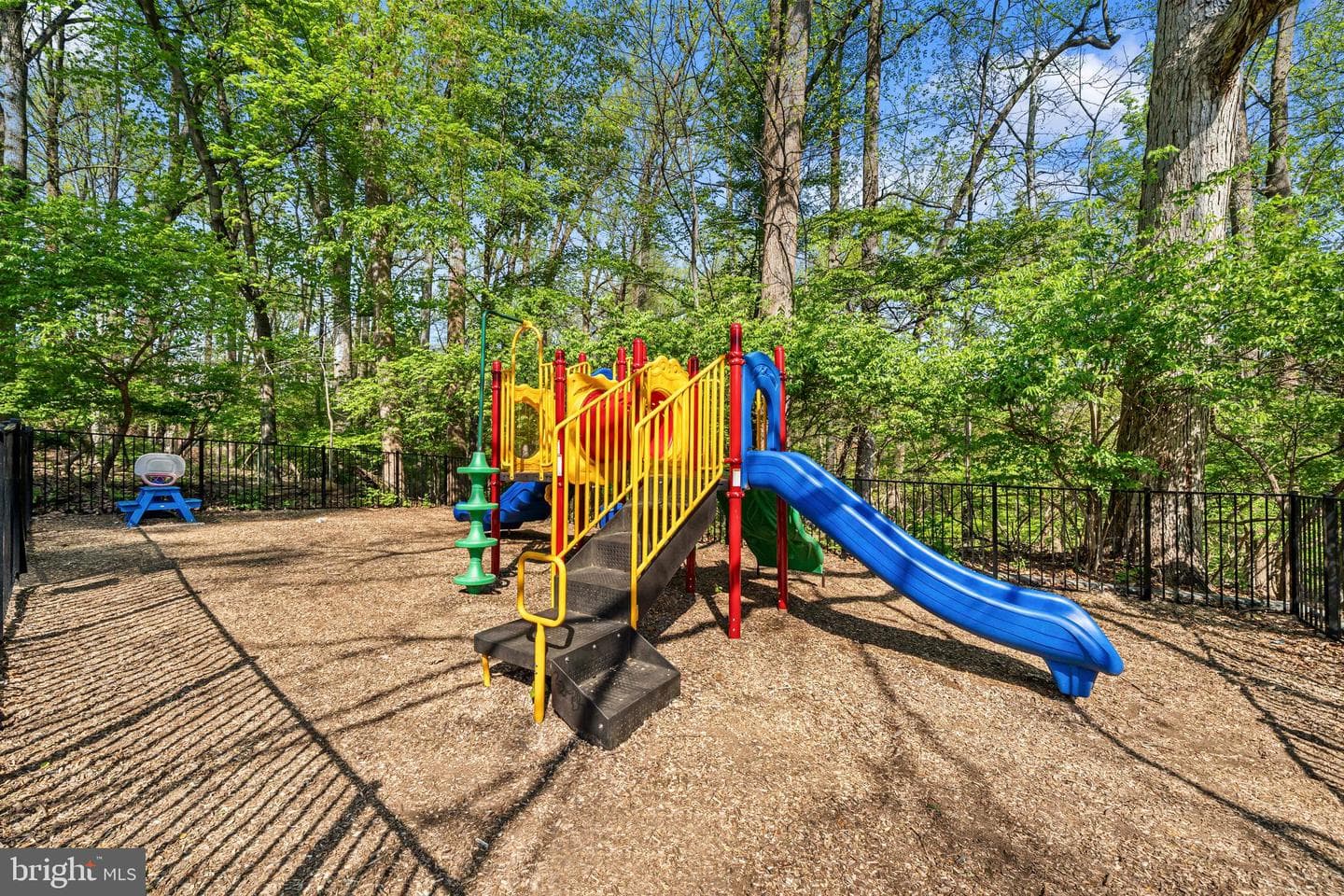 10631 Montrose Avenue #102 photo 29