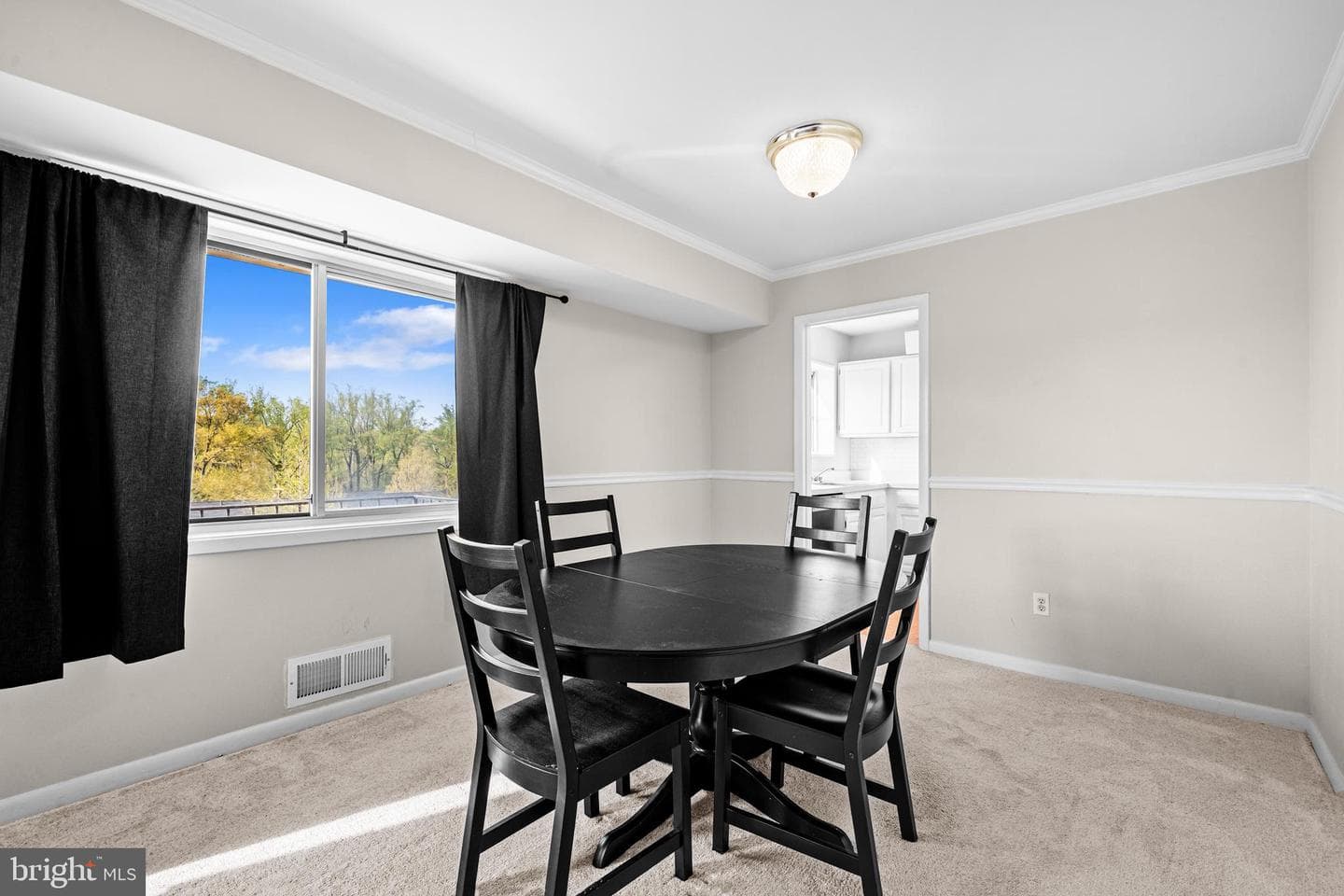 10631 Montrose Avenue #102 photo 7