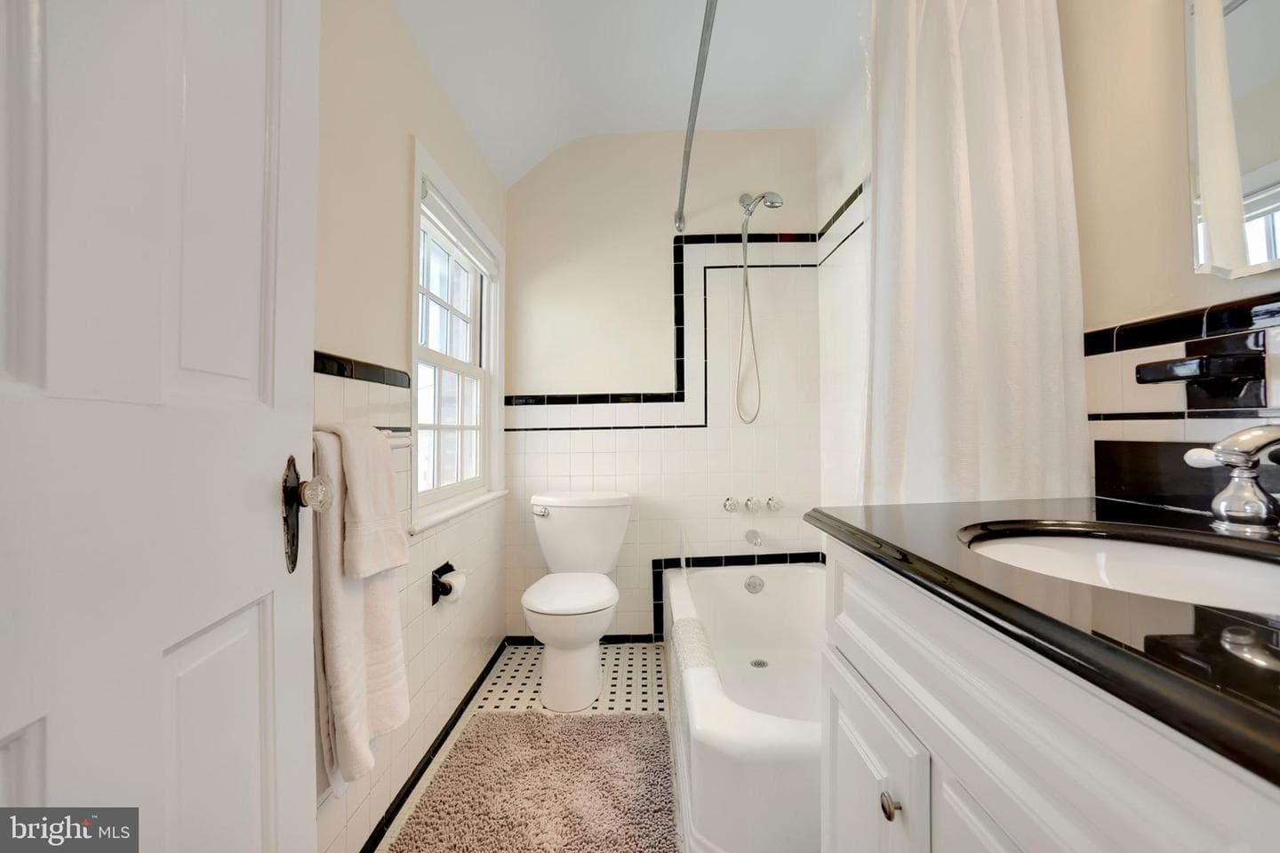 4518 Chase Avenue photo 33