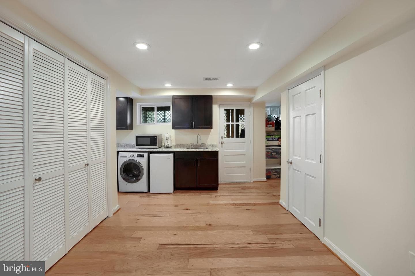 4518 Chase Avenue photo 47