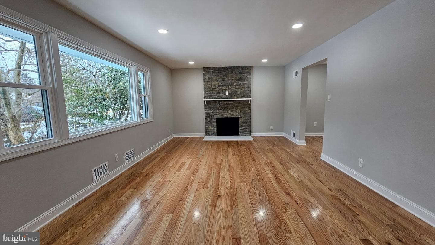 1305 Woodside Parkway photo 3