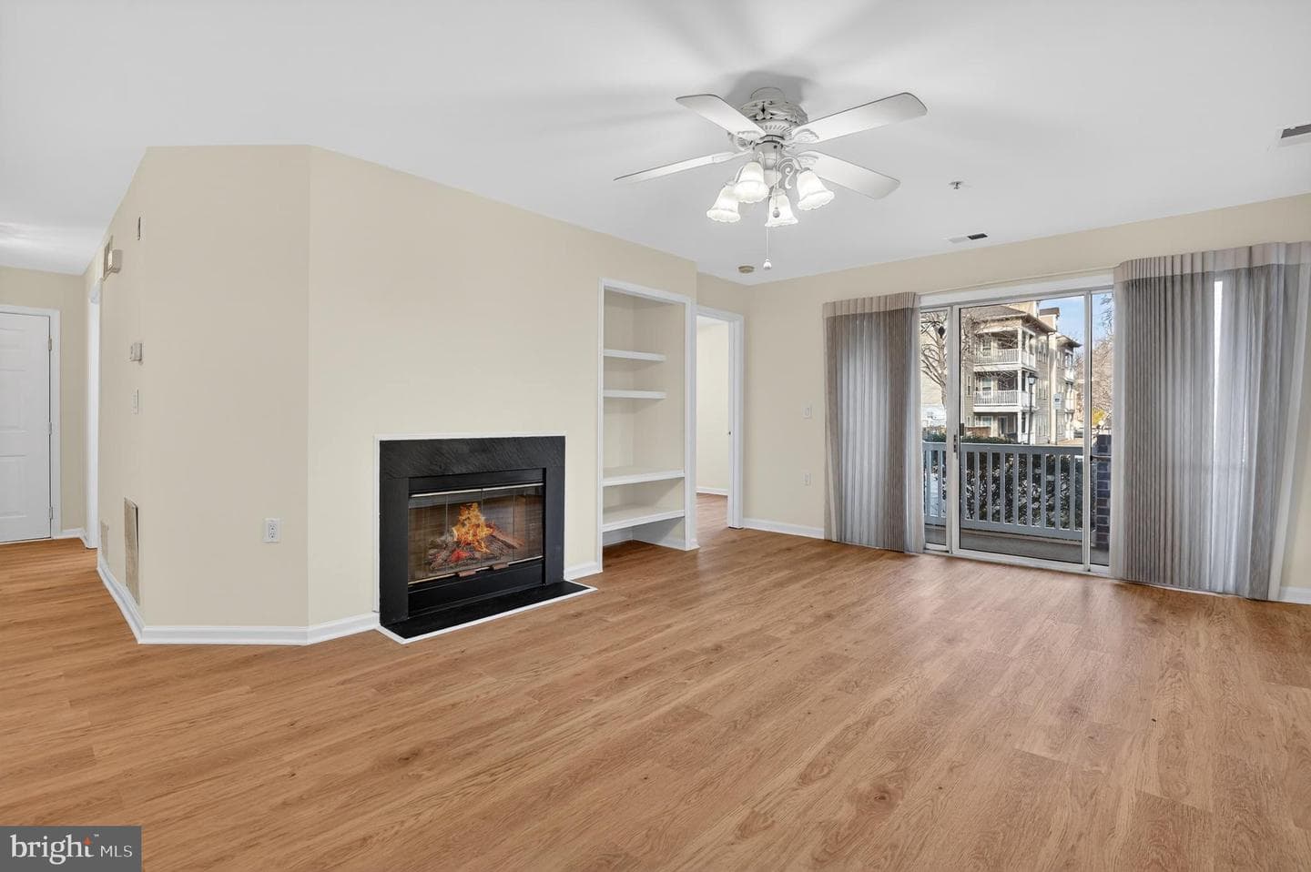 18101 Cloppers Mill Terrace photo 2