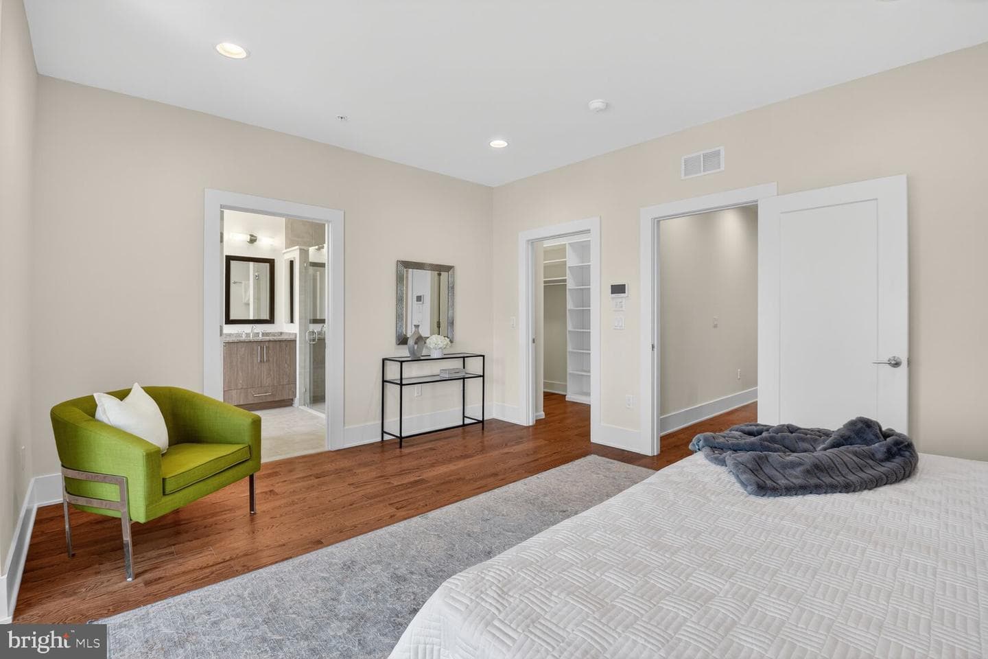 5320 Merriam Street photo 30