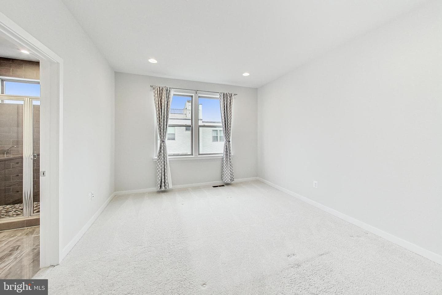 5038 Oakmoore Drive photo 22