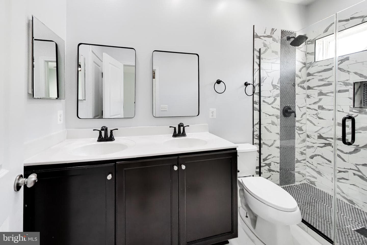13214 Getty Lane photo 26