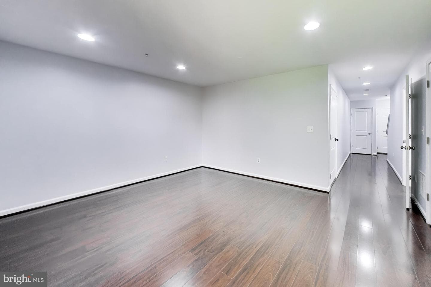 13214 Getty Lane photo 5