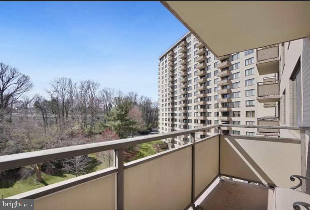 5225 Pooks Hill Road #620s photo 31