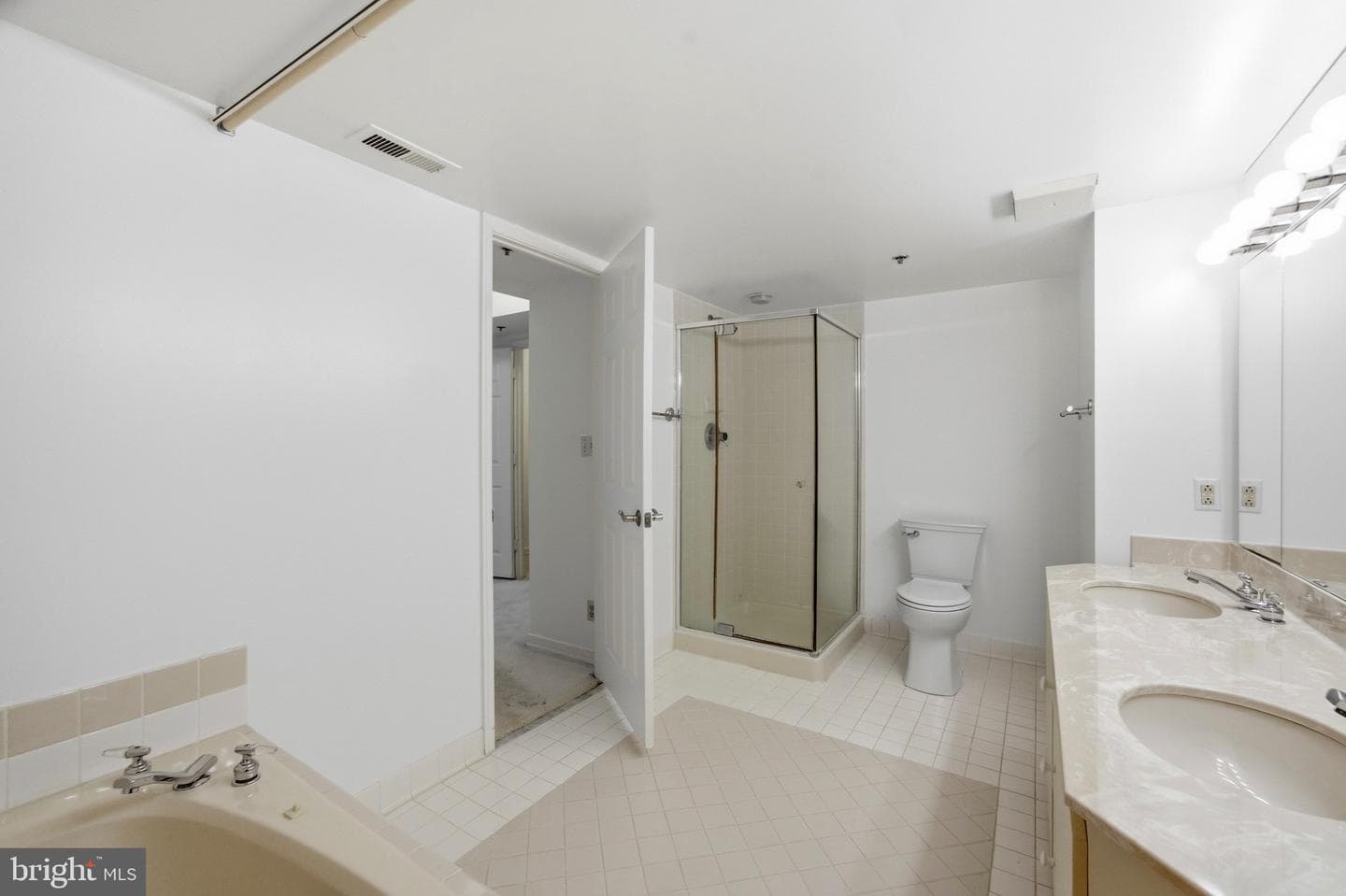 5809 Nicholson Lane #110 photo 9