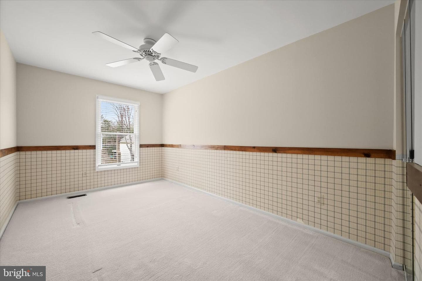 1514 Featherwood Street photo 42