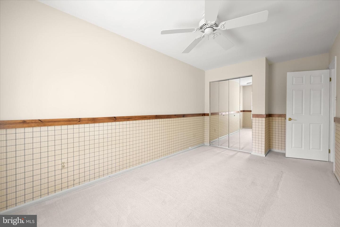 1514 Featherwood Street photo 44