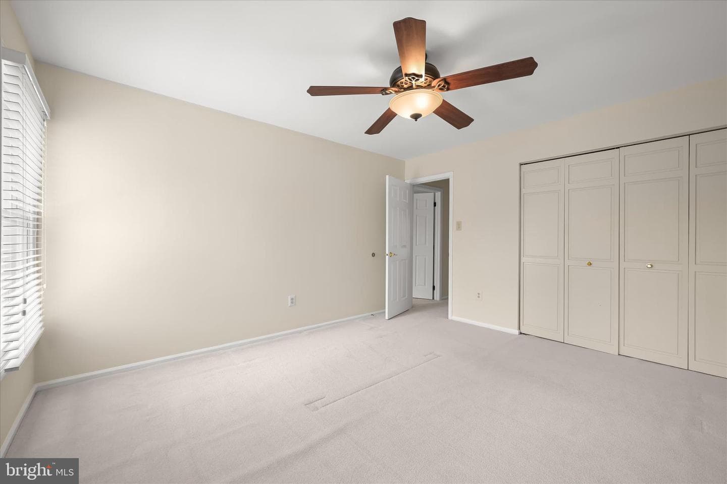 1514 Featherwood Street photo 47