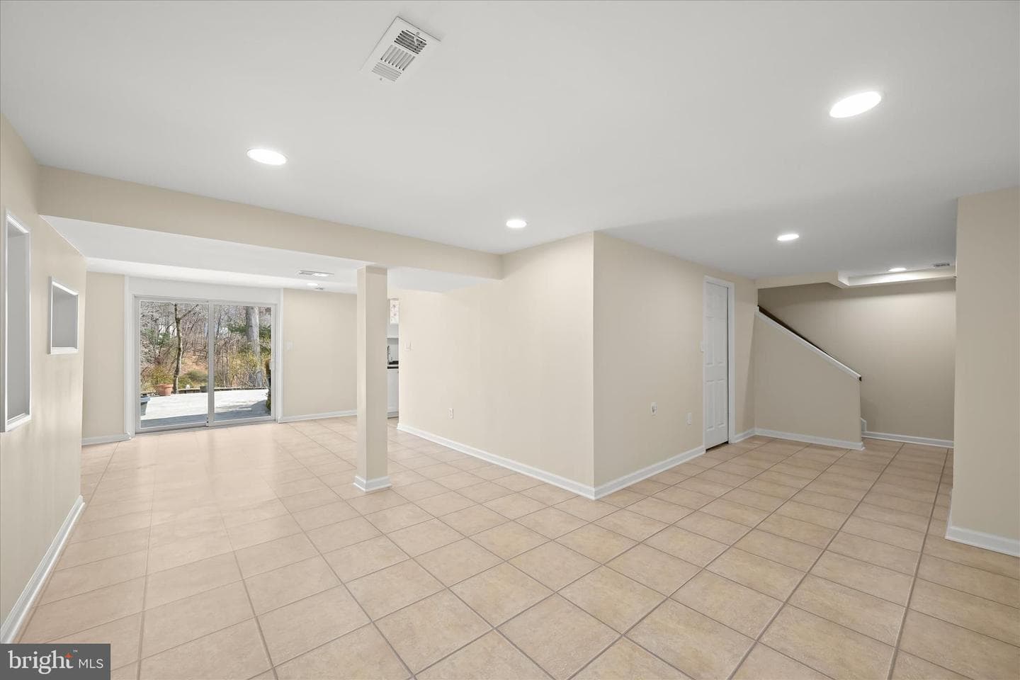 1514 Featherwood Street photo 53