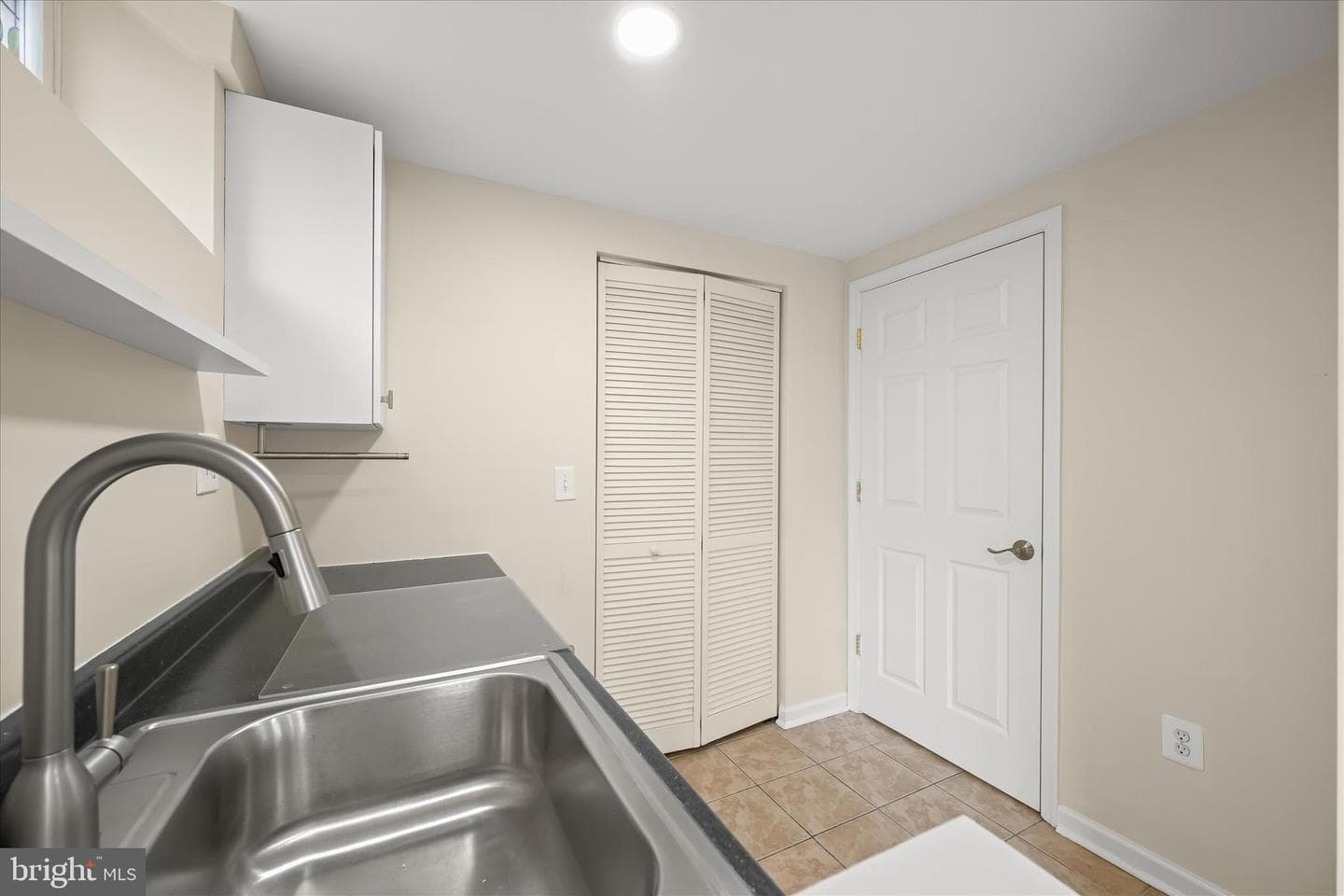 1514 Featherwood Street photo 57