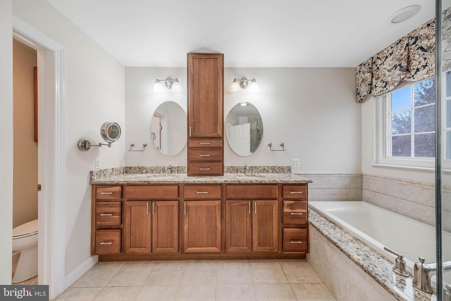 13802 Lambertina Place photo 19