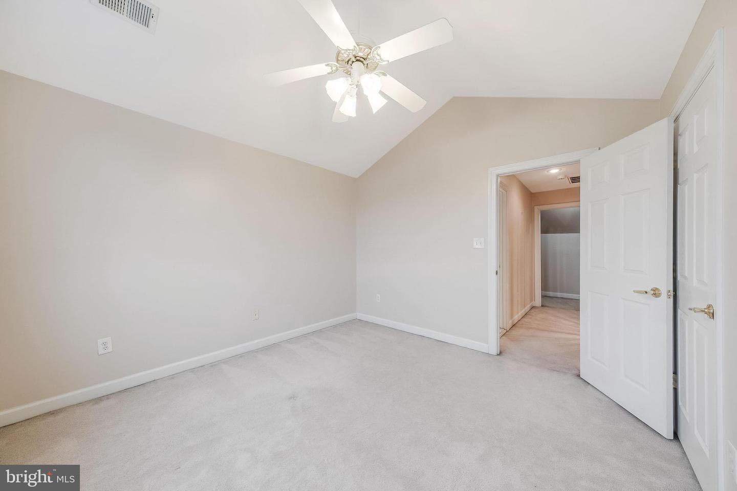 13802 Lambertina Place photo 29