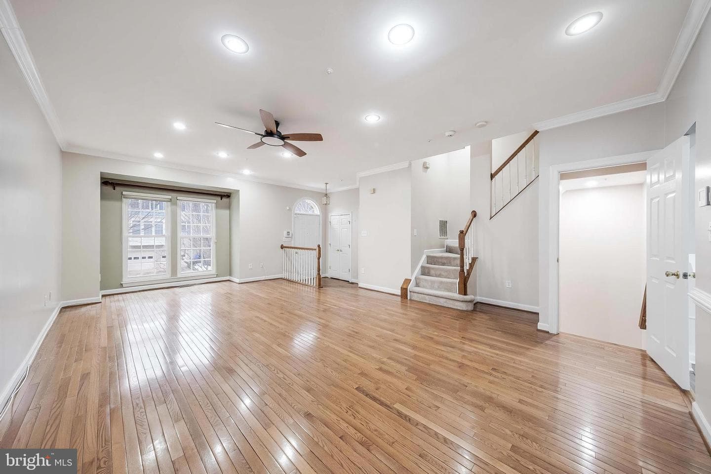13802 Lambertina Place photo 3