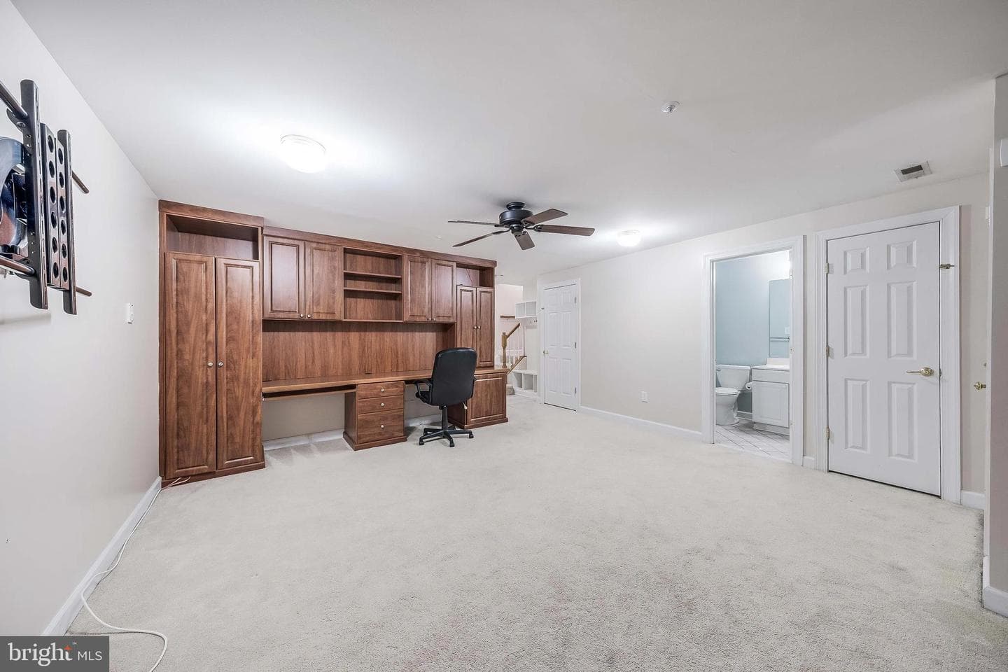 13802 Lambertina Place photo 36