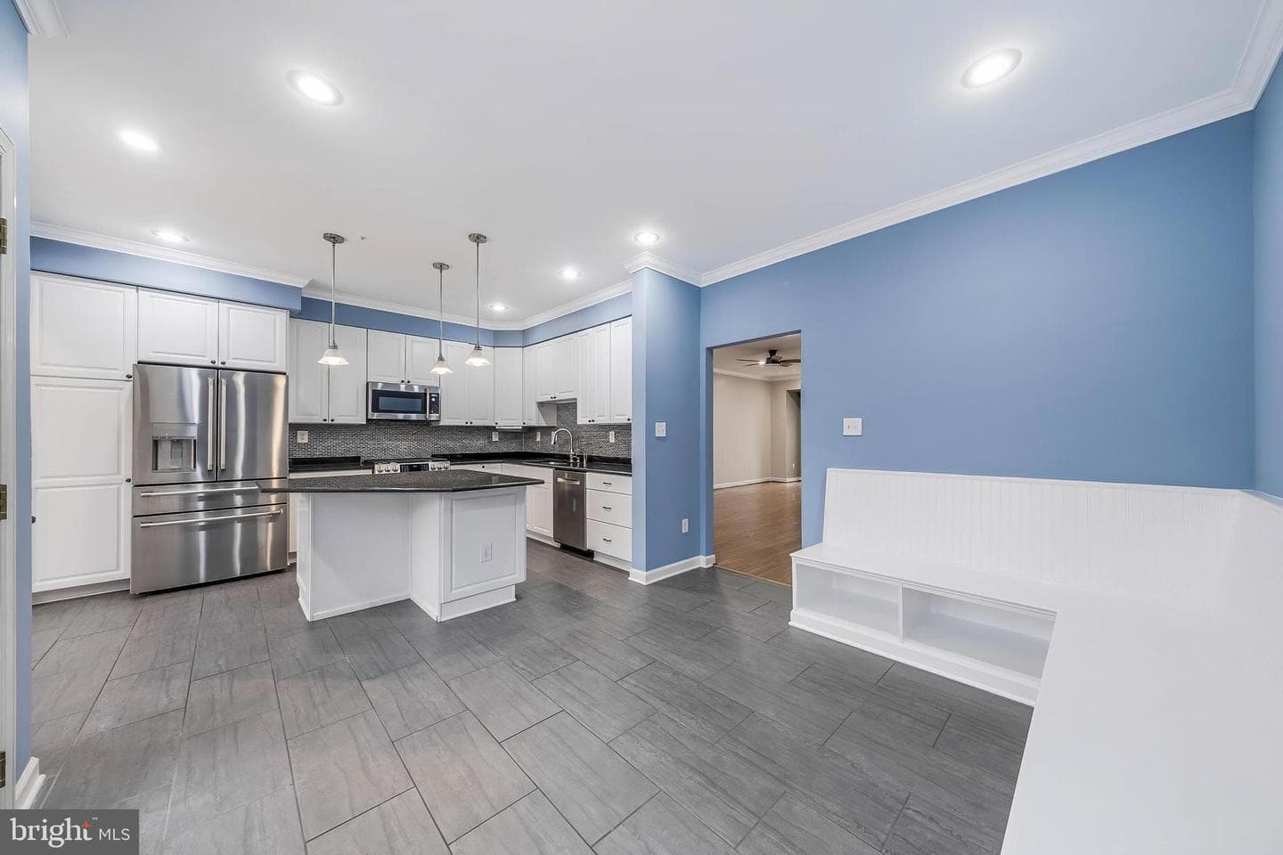 13802 Lambertina Place photo 6