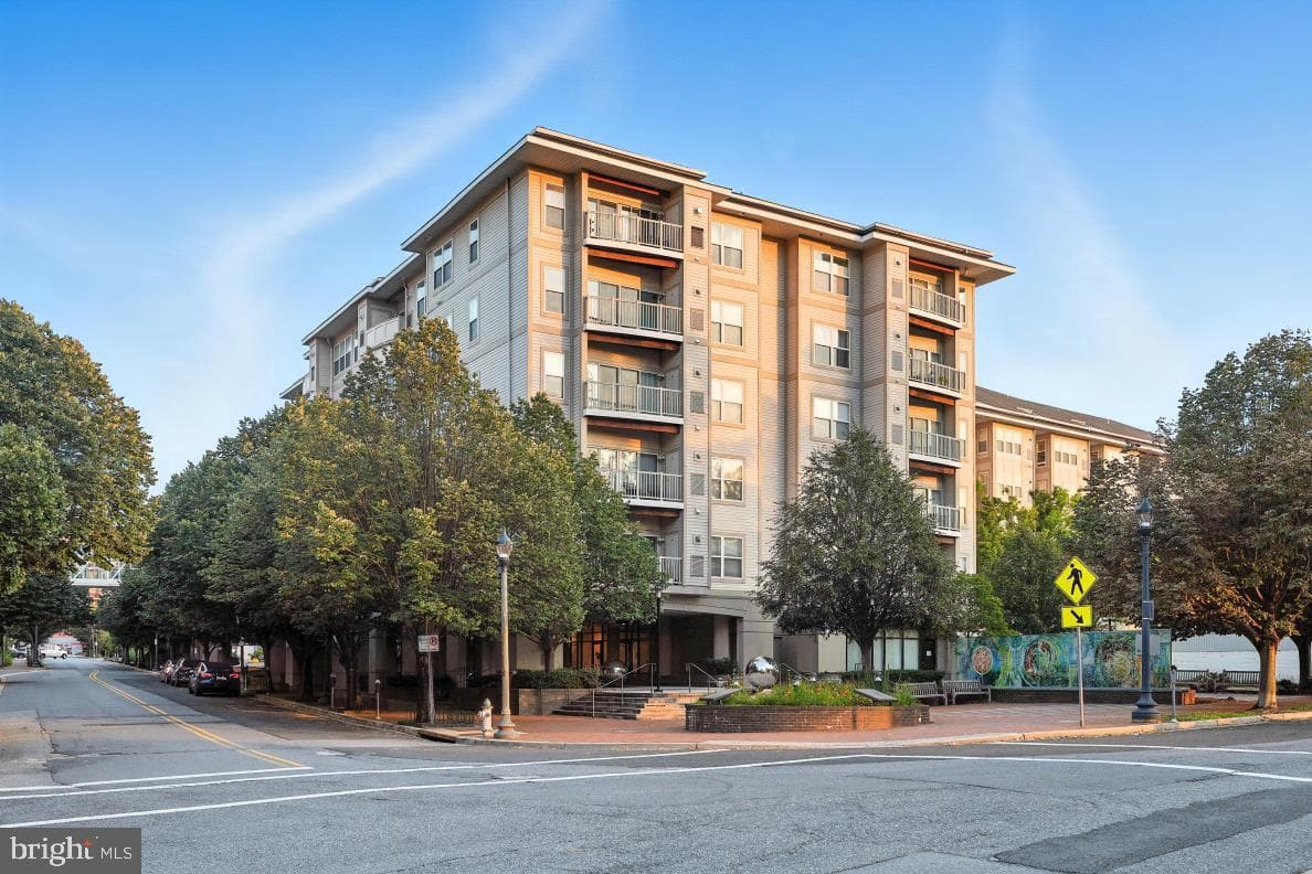 8045 Newell St # 423, Silver Spring