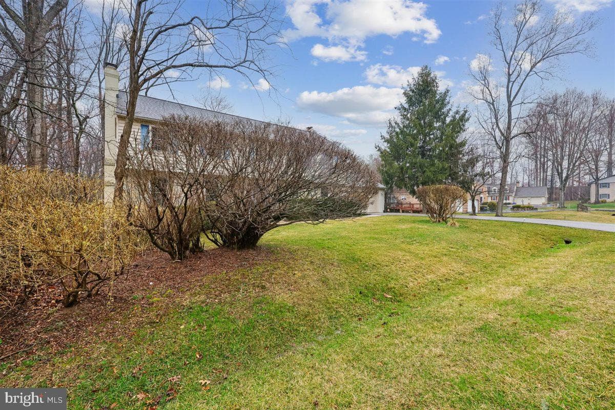 13724 Bridgewater Drive photo 4